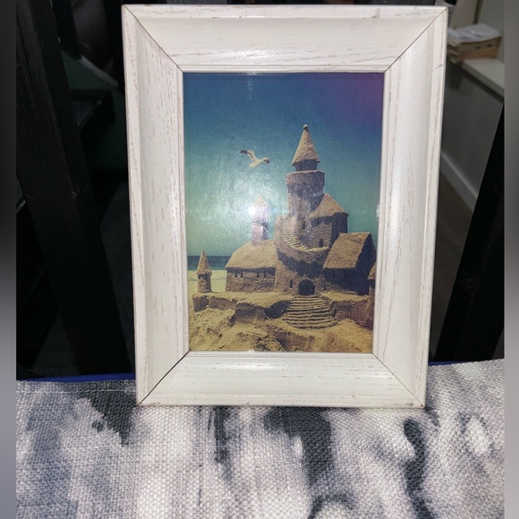 White Distressed 5X7 Picture Frame 🖼️ - Picture 3 of 5